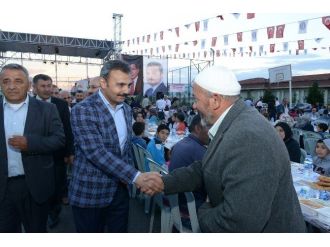 2 Bin Kişi Mahalle İftarında Buluştu