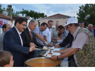 Başkan Çelik, Hacıhaliller’de İftar Açtı