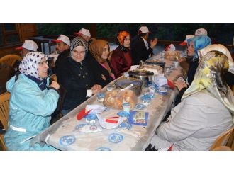Çaykara’da Yüzlerce Kişi Bir Arada Oruç Açtı