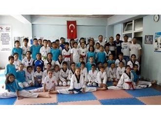 Taekwondocular Ortak Antranmanda Buluştu