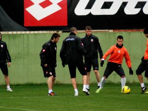 Adanaspor Rizede Çıkış Arıyor