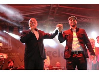 ‘Erzurum Ramazan Geceleri’nde Maher Zain Coşkusu