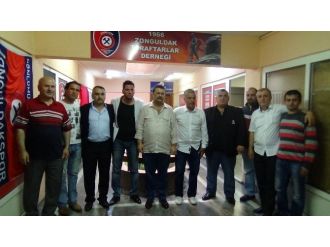 Taraftar Derneği Açılışı Yönetim Ve Taraftarı Buluşturdu