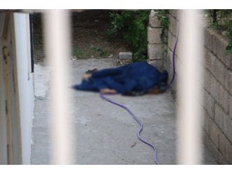 Eski Karısına Kurşun Yağdırdı