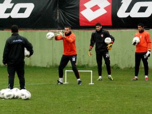 Adanaspor Rizede Çıkış Arıyor