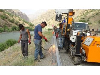 Hakkari-çukurca Karayolunda Çalışmalar