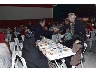 100. Yıl Mahallesi’nde İftar Coşkusu
