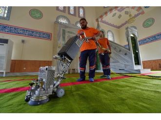 Mamak’ta İbadethaneler Düzenli Olarak Temizleniyor