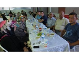İlim Yayma Cemiyeti’nin İftarı Burhaniyelileri Buluşturdu