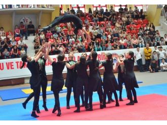 Adana’da İl Spor Merkezleri Törenle Açıldı