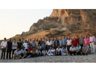 Abyb Üyeleri Amik Sahilinde İftar Açtı