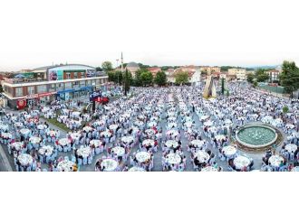 Arifiye’de İftar Var