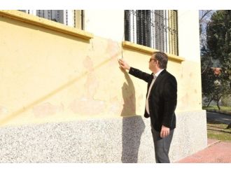 Buca Belediyesi 40 Okulun Bakımını Yapacak