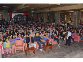 Çay’da “Karagöz Ve Hacivat ” Gölge Oyunu Büyük Beğeni Topladı