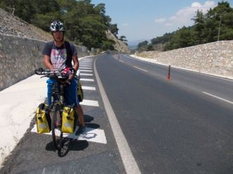 Barış İçin 76 İl Dolaşacak Milli Bisikletçi Marmaris’e Ulaştı