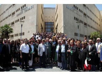 Kadın Avukata Yapılan Saldırı Hukukçuları Ayağa Kaldırdı