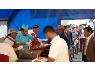 (Düzeltme) Çat Belediyesi’nin İftar Çadırı Dolup Taşıyor…