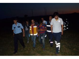 Dereye Düşen Genci İtfaiye Kurtardı