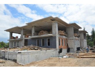 Ereğli’de Kadınlar Lokali İnşaatı Sürüyor