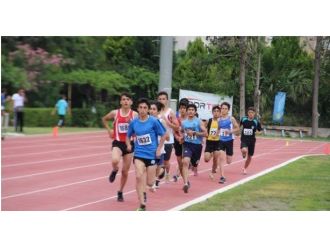 Biga Ortaokulu Atletleri Türkiye Üçüncüsü Oldu