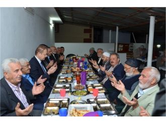 Vali Yavuz Kırıklı Köyü Geleneksel İftar Sofrasına Konuk Oldu