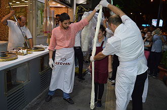 Kervan’dan Dondurma Şov