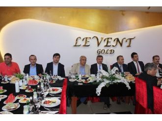 Vali Yılmaz Osb’nin İftarına Katıldı