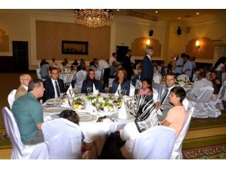 Koruyucu Aileler Ve Çocuklar İftar Yemeğinde Buluştu