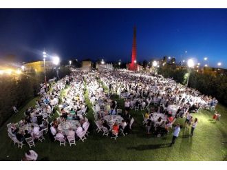 İzmir Büyükşehir’den Engelsiz İftar Sofrası