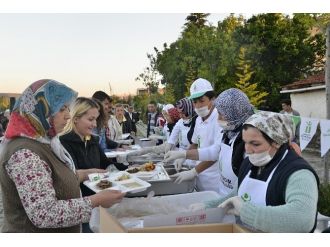 Sazova Mahallesi’nde İftar Sevinci