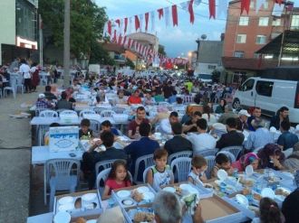 İzmit Belediyesi’nden İlk İftar Bekirdere’de