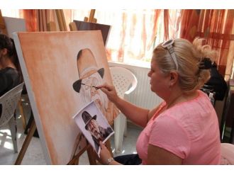 Buca’da Semt Evleri Ekmek Kapısı