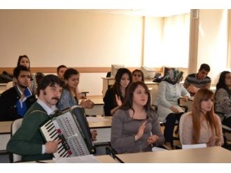 Çerkez Dili Bölümü Yeni Öğrencilerini Bekliyor