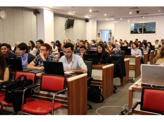 Erü Genom Ve Kök Hücre Merkezi’nde ‘Yoğunlaştırılmış Biyoinformatik Kursu’ Düzenlendi