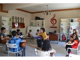 Çocuk Sanat Merkezi’nde Yaz Kursları Başladı