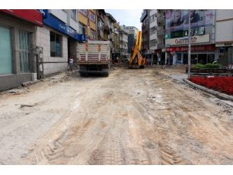 Huzur Sokak’ta Yol Çalışmasına Başlandı