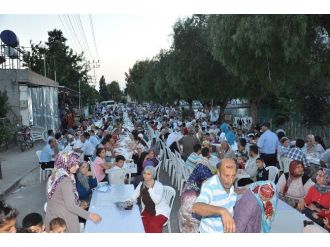 Yüreğir’de Ramazan Coşkusu Devam Ediyor
