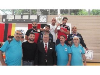 Dünya İnternasyonal Aba Güreşi Şampiyonası