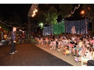 Ramazan Meydanı’nda Kerem Eser Çocuklarla Buluştu