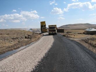8 Kilometrelik Köy Yoluna 830 Bin Tl