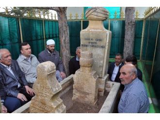 Yozgat Eczacılar Odası Genel Sekreteri Doğan, Türbe Gezisi Ve İftar Programı Düzenledi