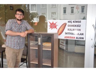 İhtiyaç Sahiplerine Ücretsiz Ekmek