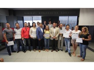 Menderes’te Girişimciler Sertifikalarını Aldı
