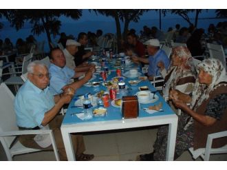 Didim Kaymakamlığı Şehit Ve Gazi Ailelerini İftarda Ağırladı