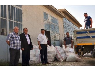 Emet Belediyesi’nden Gıda Ve Giyim Yardımı
