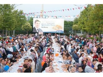 Eller Semaya, Zulüm Altındaki Müslümanlar İçin Açıldı