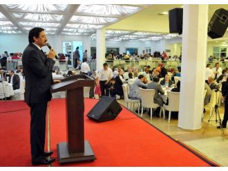 Yetimler Aynı Sofranın Etrafında Buluştu