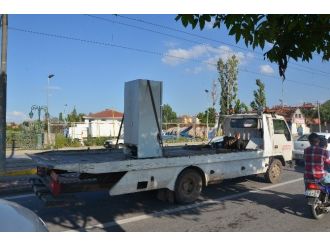 Buzdolabının Yardımına Çekici Yetişti