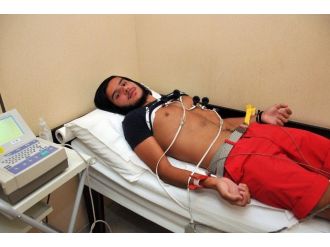 Futbolcular Sağlık Kontrolünden Geçiyor