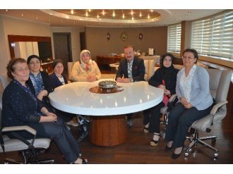 Doğan, İzmek Kursiyerlerini Ağırladı